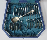 12 lingurite pentru desert din alpaka argintata, Germania, Perioada Interbelica