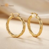 Cumpara ieftin Cercei Selene , cercei rotunzi torsada placati cu aur 18K, fabricati A n Brazilia, 3,5 cm