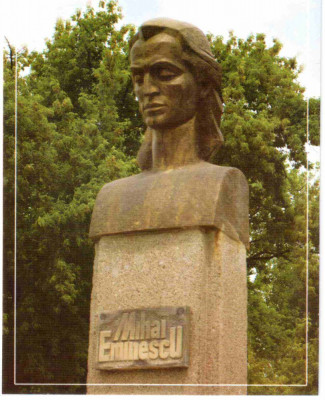 Moldova 2009, Mihai Eminescu Bust Nisporeni foto