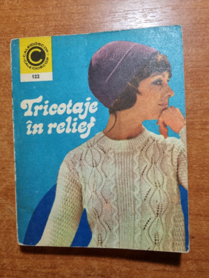 tricotaje in relief - din anul 1973 foto