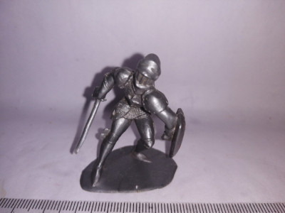 bnk jc Figurine de plastic - Domplast - cavaler medieval foto