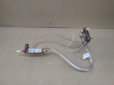 robinet gaz cu conducta dreapta sus aragaz electrolux ekg 511010 / L12 foto