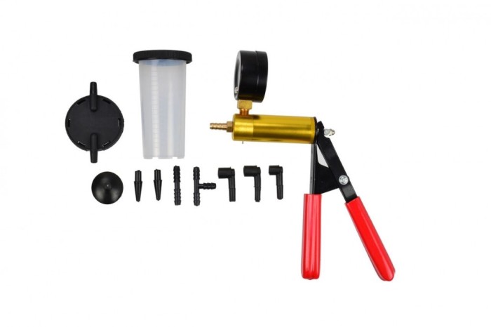 Pompa manuala pentru verificare si aerisire sistem de franare 4bar, Geko G01156