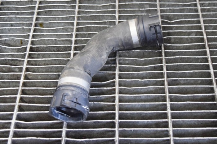Furtun de lichid de răcire BMW 3 F30, F80 2018 OEM: 7812942 11438001