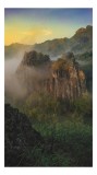 Tablou Canvas, "Misterul st&acirc;ncilor &icirc;nvăluite &icirc;n ceață", Frumusețe, Măreție, Natură, Ceață, Roci, Apus, Serenitate, Verziș, Peisaj, Pitoresc, 26 x 39 c