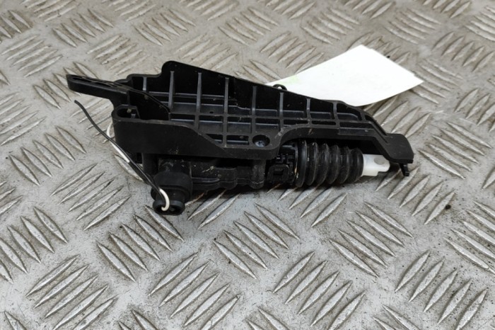 Motor soft close haion TESLA MODEL Y 2024 OEM: 164307100A | 30354442