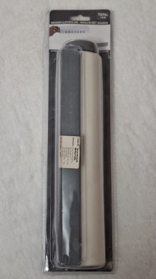 Uscător de rufe retractabil. foto