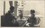 P3037N Cuplu de rom&acirc;ni joacă la șah la Leysin, Elveția, 1928, fotografie expediată la Constanța