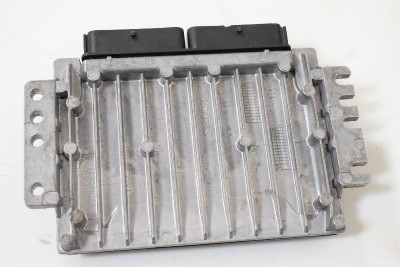 Unitate de control motor VOLVO V40 Estate VW 2000 OEM: S108212204A,P30614732 2871417 foto