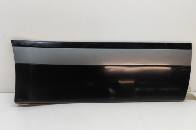 Bandou inferior ușă dreapta spate LAND ROVER RANGE ROVER VELAR L560 2018 OEM: J8A2-174A48-B | 23055025 foto