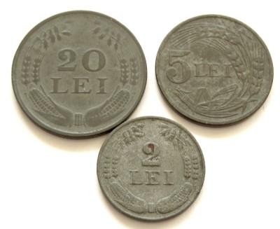 q590 ROMANIA SET 3 MONEDE ZINC 2 LEI 1941 5 LEI 1942 20 LEI 1942 in stare frumoasa foto