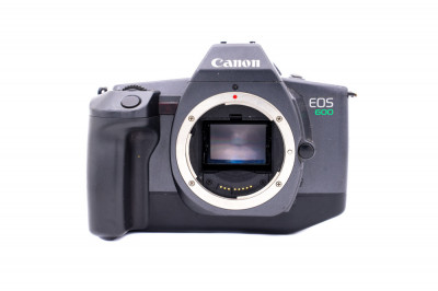 Canon EOS 600 aparat foto profesional cu film in stare buna ( lansat in 1989 ) foto