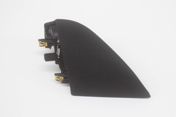 Difuzor ușă dreapta față TESLA MODEL 3 2019 OEM: 1079741-00-A,1095686-00-F 12683075