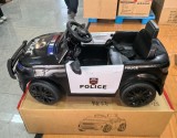 AIYAPLAY Mașină Electrică Poliție pentru Copii 12V Telecomandă 2,4 G 2 Motoare Pornire Bl&acirc;ndă Sirenă Lumini Muzică Negru | Aosom Romania