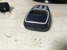 NOKIA 3310 + INCARCATOR NOKIA foto