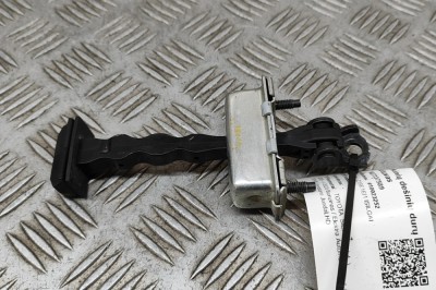 Limitator ușă dreapta față TOYOTA SIENNA _L4_ 2020 OEM: 68610-08030 27337589 foto