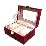 Cumpara ieftin Caseta depozitare ceasuri si inele 3 spatii piele ecologica neagra / rosie