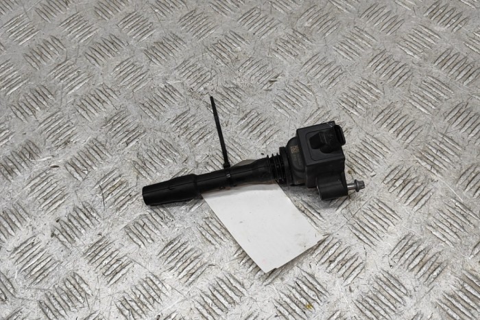 Bobina de inducție de &icirc;naltă tensiune BMW X2 F39 2018 OEM: 8643360 | 31881245