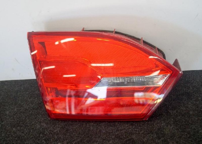Lampa haion st&acirc;nga VW JETTA MK6 162, 163 2012 OEM: 5C6945259 2578322