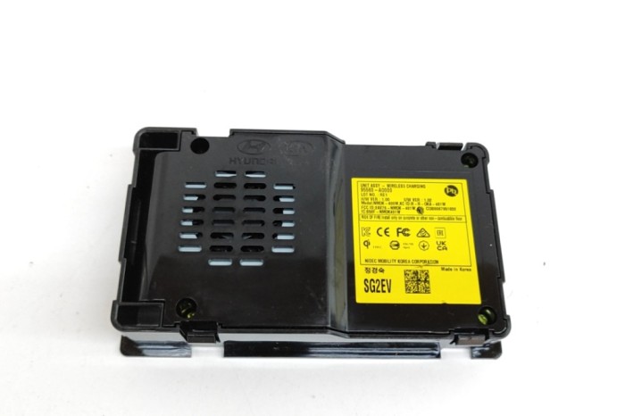 Stație de &icirc;ncărcare wireless KIA NIRO II 2023 OEM: 95560-AO000 23983456