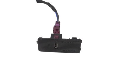 USB VOLVO V90 II 2018 OEM: 31497152,31389705 17616114 foto