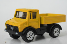 Macheta Siku - Mercedes Unimog - 1: 64 foto