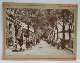 FOURAS , COMUNA DIN FRANTA , FOTOGRAFIE DE GRUP, PE STRADA , TIP CABINET , 1902