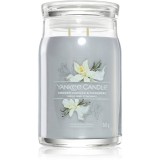 Yankee Candle Smoked Vanilla &amp; Cashmere lum&acirc;nare parfumată Signature 567 g