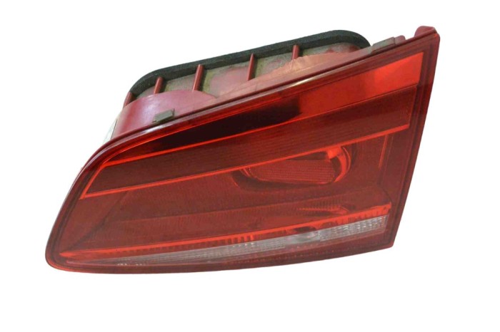 Lampa haion dreapta VW PASSAT Variant B7 365 2012 OEM: 3AF945094L