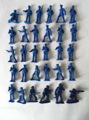 Lot 30 figurine politisti soldati armata razboi, albastri, aprox 5 cm, plastic foto