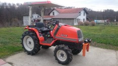 TRACTOR KUBOTA ASTE 4x4