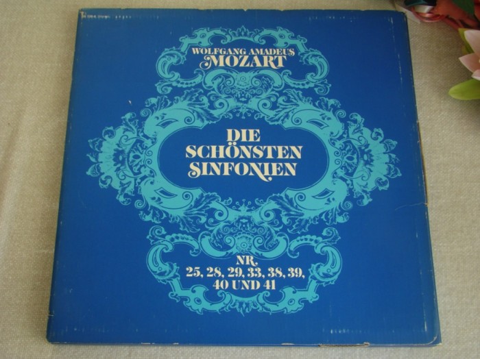 MOZART - Simfonii - Cutie cu 4 Viniluri Deutsche Grammophon Perfecte