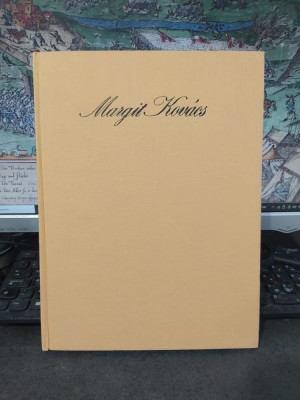 Margit Kovacs album, text Ilona pataky-Brestyanszky, Corvina Kiado, Budapesta 1976, 175 foto