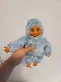 Maimutica tip Monchhichi (kiki), moncicci, moncici, albastru deschis, ochi mobili, 24 cm