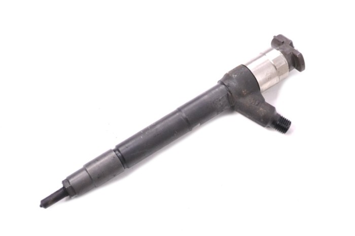 Injector de combustibil OPEL MERIVA B 2014 OEM: 55570012 13956717