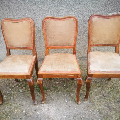 Set 3 scaune vechi, tapitate. (Scaun vechi de lemn tip Thonet)