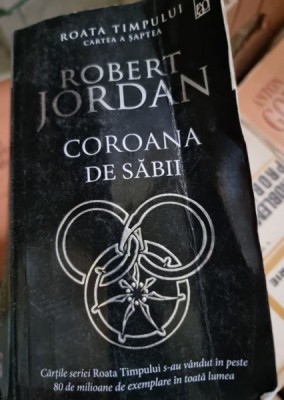 Coroana de sabii - Robert Jordan foto