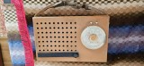 Cumpara ieftin RADIO TURIST ELECTRONICA FUNCTIONEAZA . CITITI DESCRIEREA ., Analog