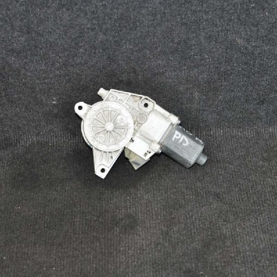 Motor macara geam ușă dreapta față MERCEDES-BENZ R W251, V251 2009 OEM: A25182008420130822272 1749633 foto