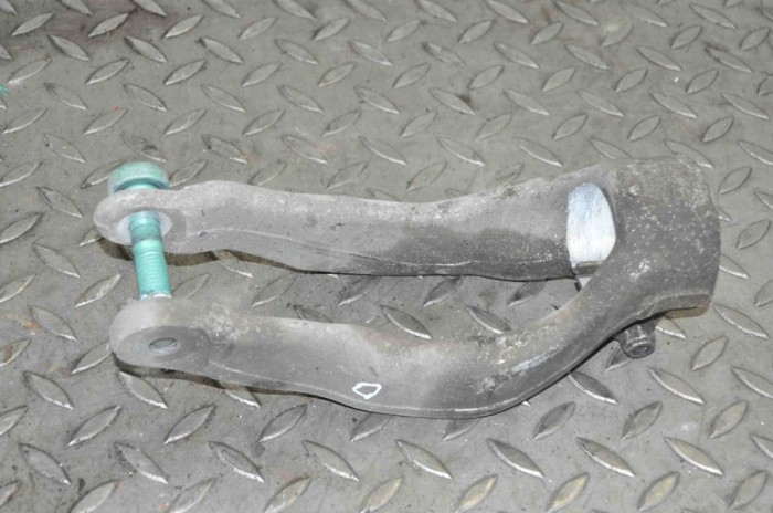 Braț inferior dreapta față JAGUAR F-PACE X761 2017