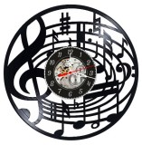 Ceas de perete decorativ realizat din disc de vinil, Model Portativ cu Cheia Sol si Note Muzicale, Design Retro Simfonic, Negru, 30 cm