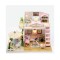 Casa de papusi conceputa pentru auto-asamblare din lemn cu doua etaje, mobilier inclus, cu lumini LED 12.5 cm x 19.5 cm x 15 cm