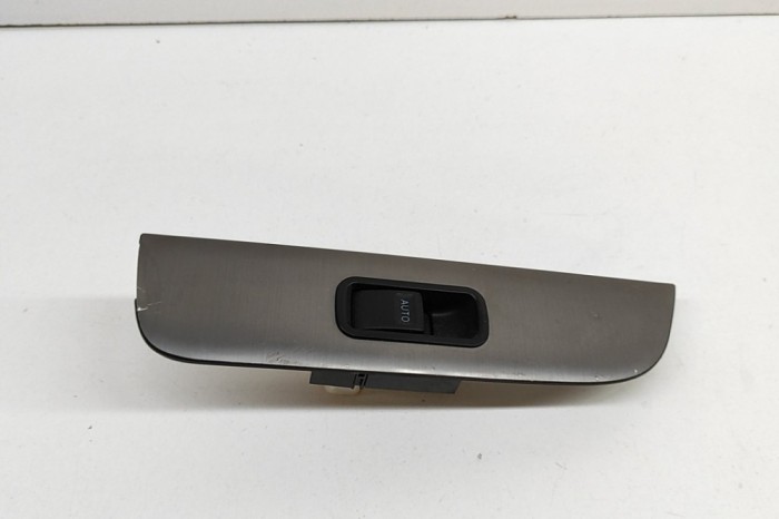Buton geam ușă st&acirc;nga spate LEXUS RX _U3_ 2005 OEM: 84030-48070 | 28055296