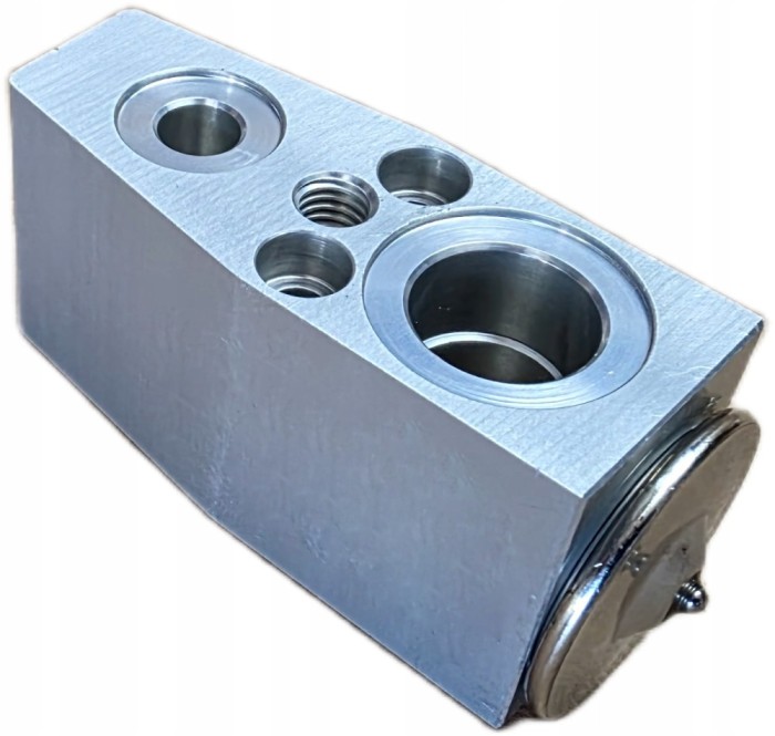 Supapa expansiune clima Ram 1500/2500/3500 12-19, motor: 3.0 d, 3.6 V6, 4.7 V8, 5.7 V8, 6.4 V8, 6.7 D, Aluminiu, 68138269AB