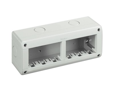 Doza aplicata 6M (3+3) IP40 Matix Bticino 25406 foto