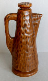 Ulcior stilizat din ceramica cu dop pentru tuica sau visinate, stanta anii 70