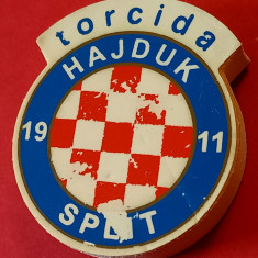 Magnet (frigider) fotbal - ULTRAS "TORCIDA-Hajduk Split (vezi foto-defect)