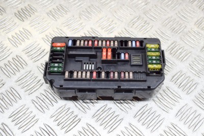 Modul panou de siguranțe BMW 4 Coupe F32, F82 2013 OEM: 9337879 13852139 foto
