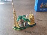 Decoratie frumoasa din Dubai: Burj Khalifa, Burj Al-Arab cu o camila