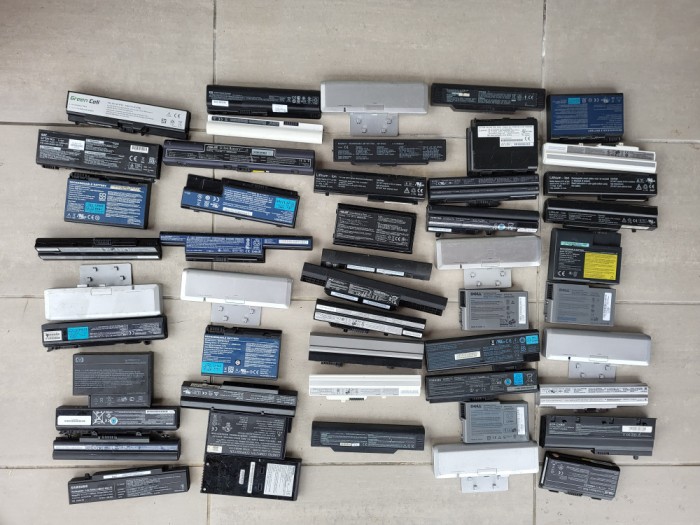 lot 50 de baterii laptop - diverse modele -